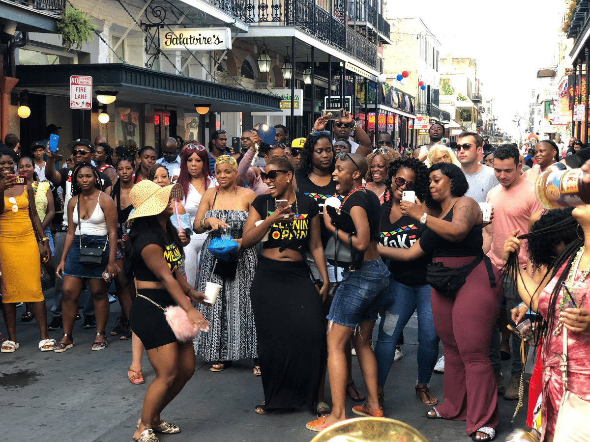 As they say in New Orleans, Laissez le bon temps rouler! I am ready to cover all that is hype and haute at the 2018 Essence Fest. Join me for the fun.
