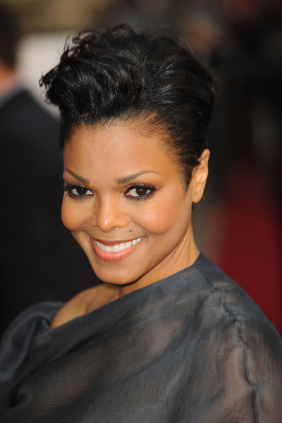 (PICS) Fabulous Singer/Actress Janet Jackson Rocks New Short Cut