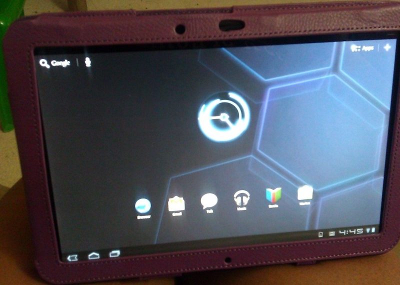 Mama’s Got a New Toy: Motorola XOOM Tablet!