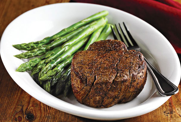 Giveaway: LongHorn Steakhouse Gift Card + Get Fit With Flavorful Under 500