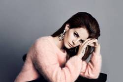 Singer Lana Del Rey Is The New Face of H&M