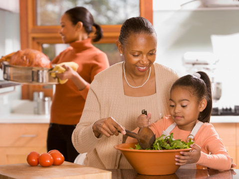 Preparing Kids for Thanksgiving: Involving Children in Holiday Preparations