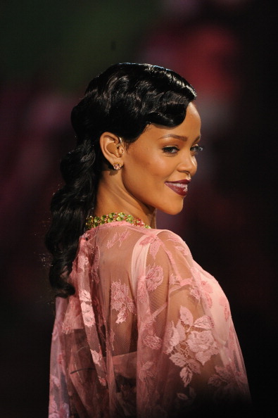 Photos: Rihanna Performing at the 2012 Victoria’s Secret Fashion Show