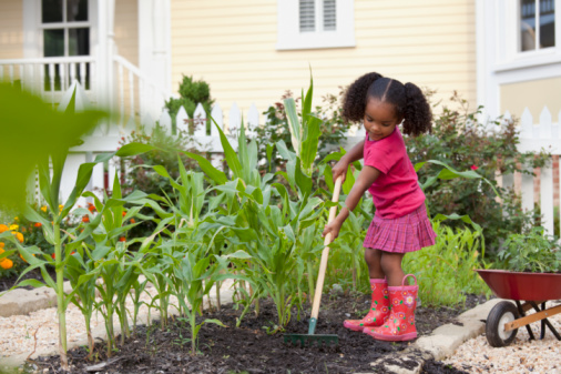 Encouraging Your Child to Garden: How to Inspire Kids to Love Gardening