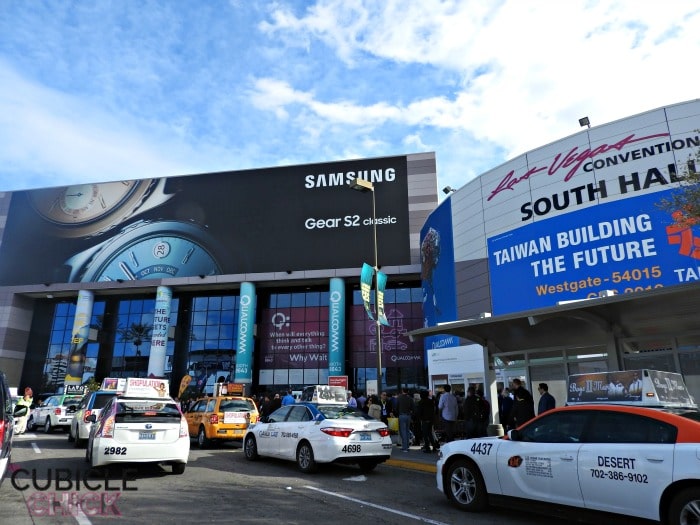 CES Day 1 Coverage: Nikon, Samsung, Sony, LG & More + Video #CES2016