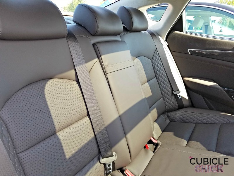 2017 Kia Cadenza backseat