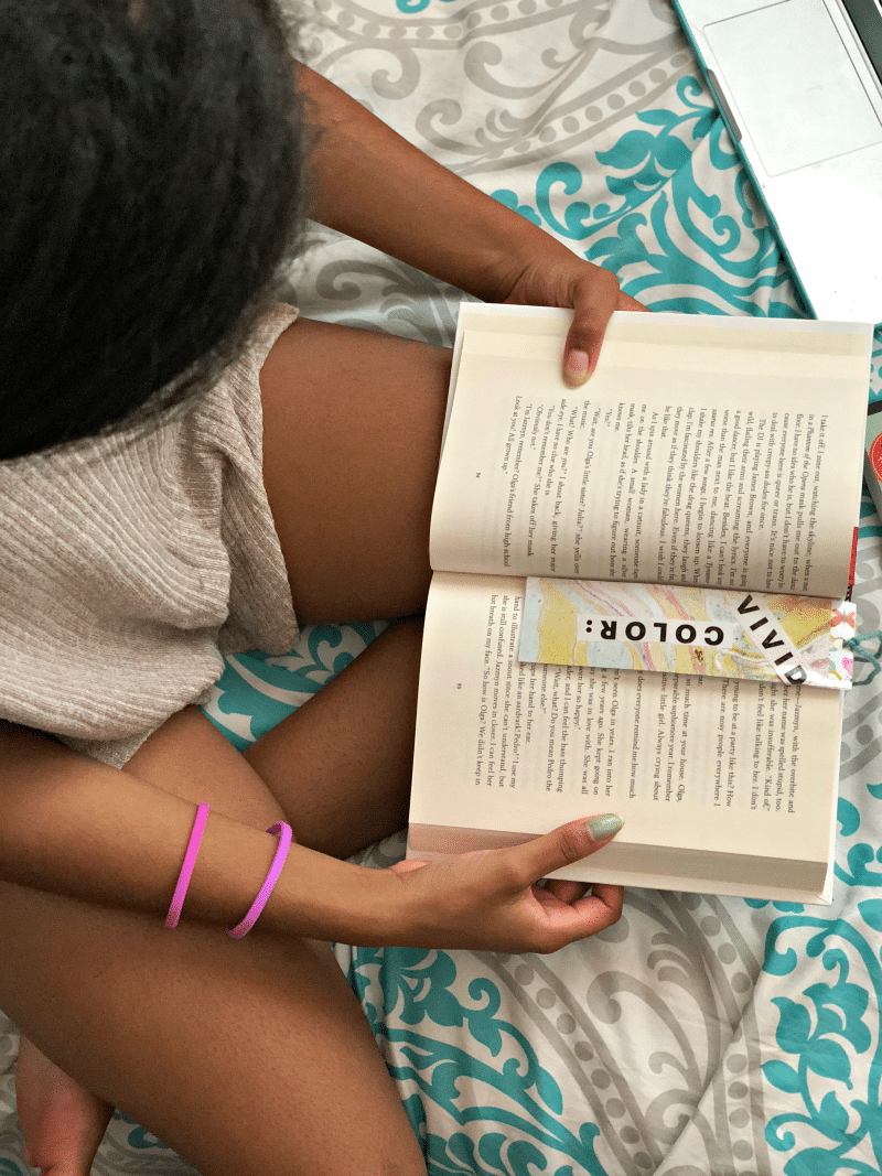 You and your kiddos can create awesome and unique DIY Bookmarks for back to school that shows off their personality and encourages them to read.