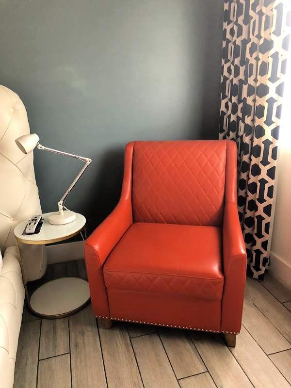 If you are looking for a getaway in Miami, you may want to take a look at Oceanside Hotel and Suites Miami Beach. Check out my review.