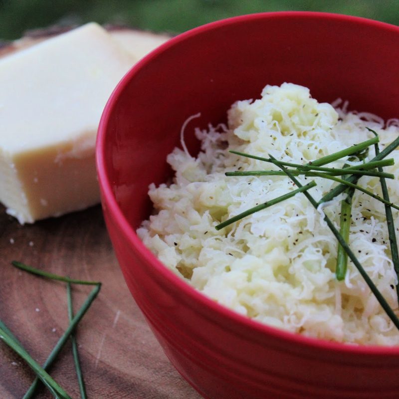 Healthy Holiday Side Dish: Garlic Parmesan Mashed Cauliflower