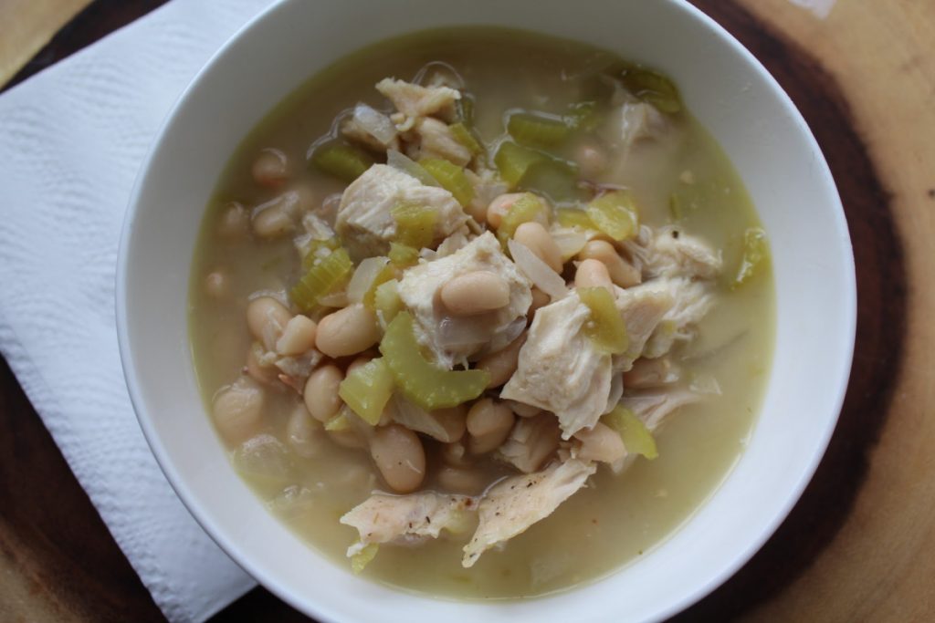 Create a family-friendly meal that'll have your kids asking for seconds. This Low Fat White Bean and Chicken Chili Recipe is easy to make.