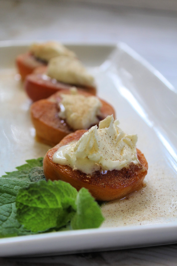 Create a yummy and delicious treat that your whole family will love with this recipe for Easy Baked Apricots with Mascarpone Cheese.