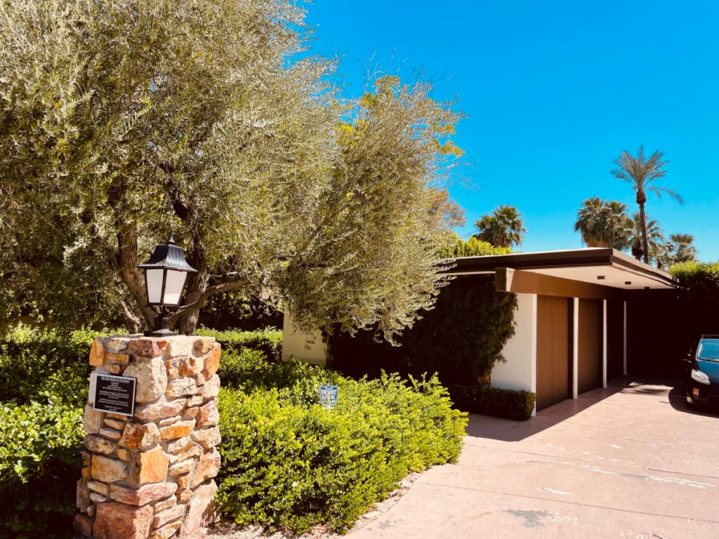 During a quick 24 jaunt, I managed to stalk seven iconic celebrity homes Palm Springs style. Take a look at the homes I found.