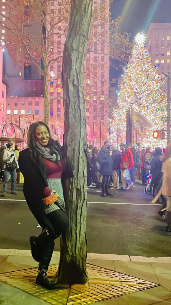 Here are a few additional things to keep in mind when visiting the Rockefeller Center Christmas Tree: Try to visit during off-peak times (weekdays are best) as it isn't as crowded. I visited on a Saturday evening and there were a lot of people there. If I do this again, it will be during an off-peak time. Bundle up because New York nights can get cold. Make sure to layer and bring a hat, scarf, and gloves, especially if you plan on skating. Bring someone with you so you can try to get the best shot possible. Selfies are very hard to take with a tree this size. Be patient. Even during off-peak hours, there still will be plenty of people on the scene who all are vying to take photos in front of the iconic tree.