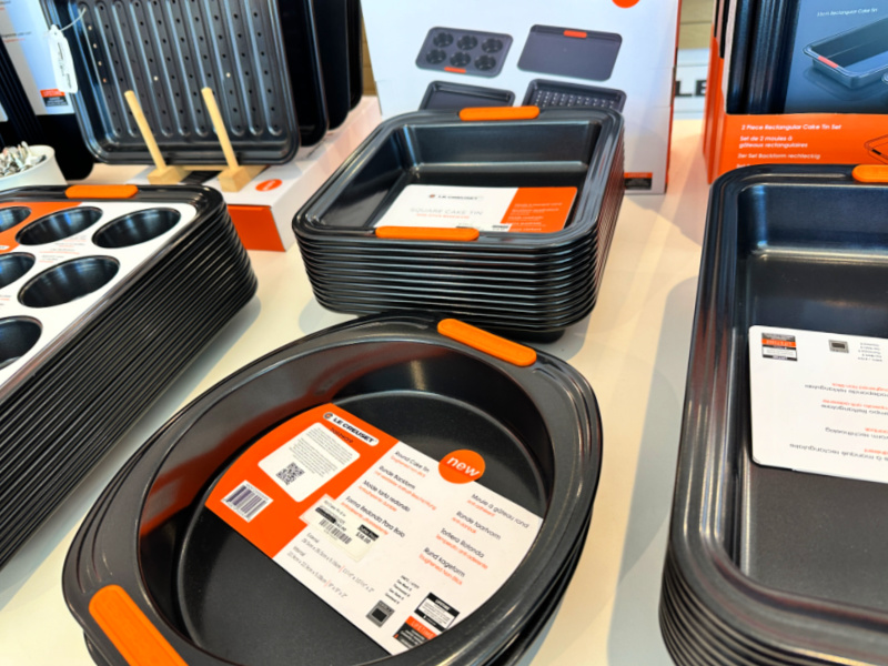 Did you know there was a Le Creuset Outlet Store in St. Louis? Come with me and take a virtual tour to see for yourself!